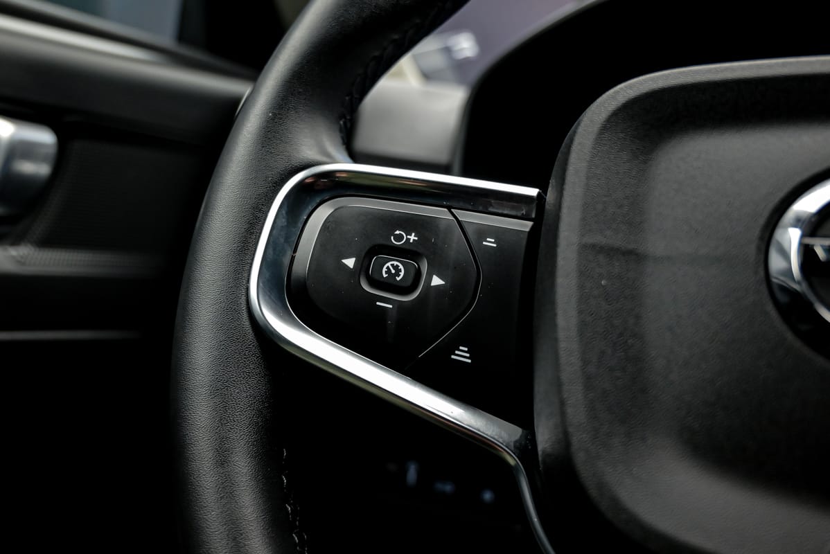 Volvo XC40 2022 12/16