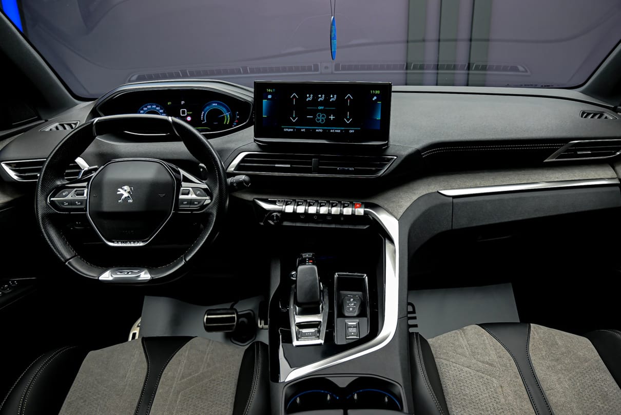 Peugeot 3008 2021 5/15