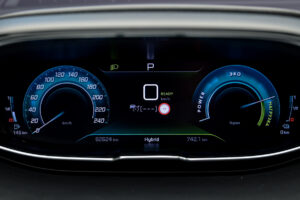 Peugeot 3008 2021 8/15