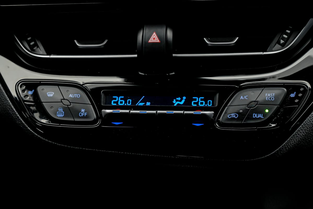 Toyota C-HR 2018 11/15