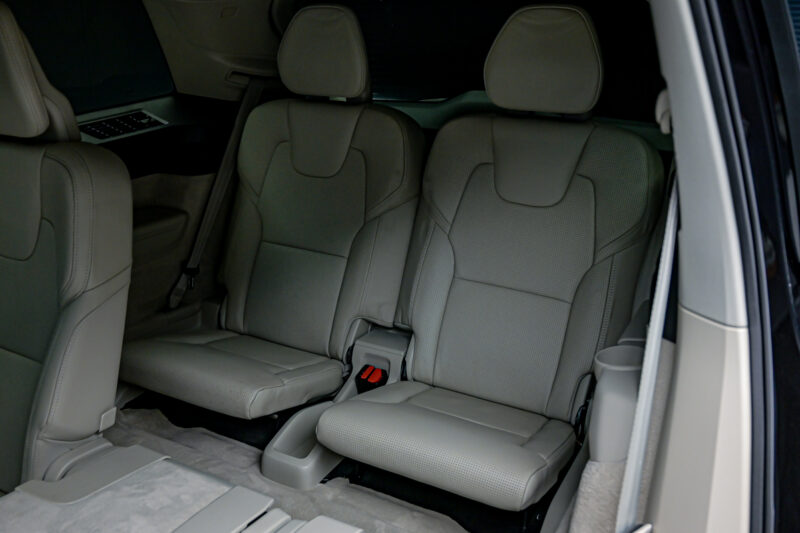 Volvo XC90 2015 8/16