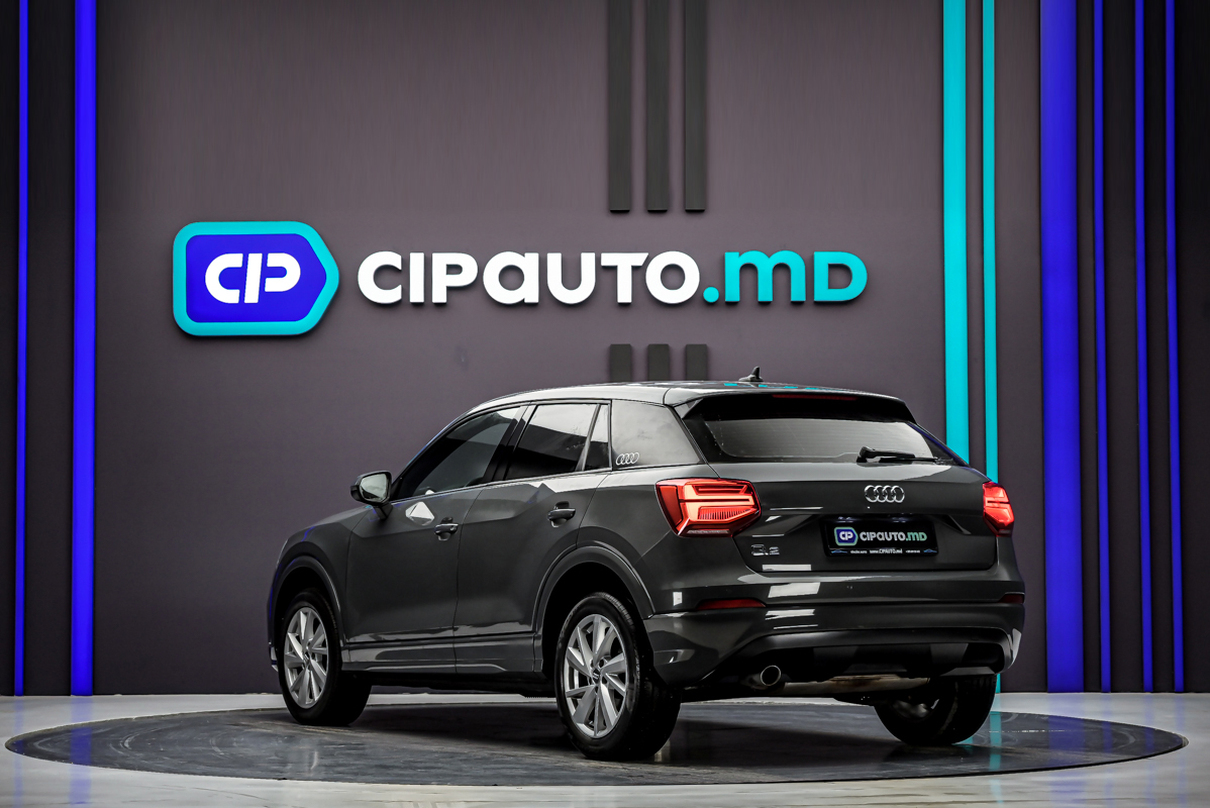 Audi Q2 2018 2/17