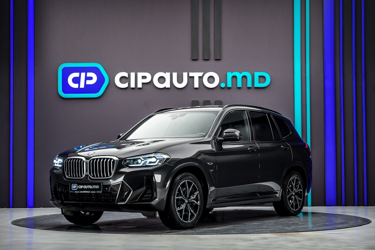 BMW X3 2022 - 106 000 km - Plug-in Hybrid - Automată