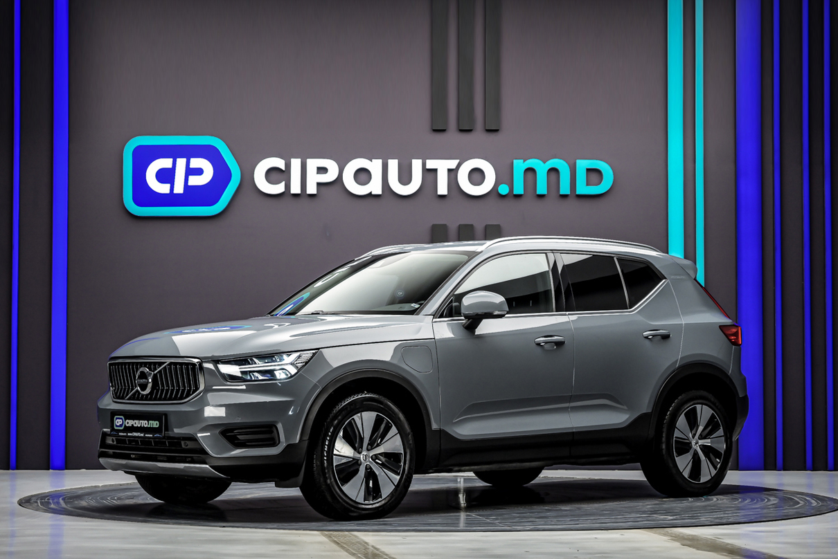 Volvo XC40 2022 - 107 000 км - Плаг-ин гибрид - Automată