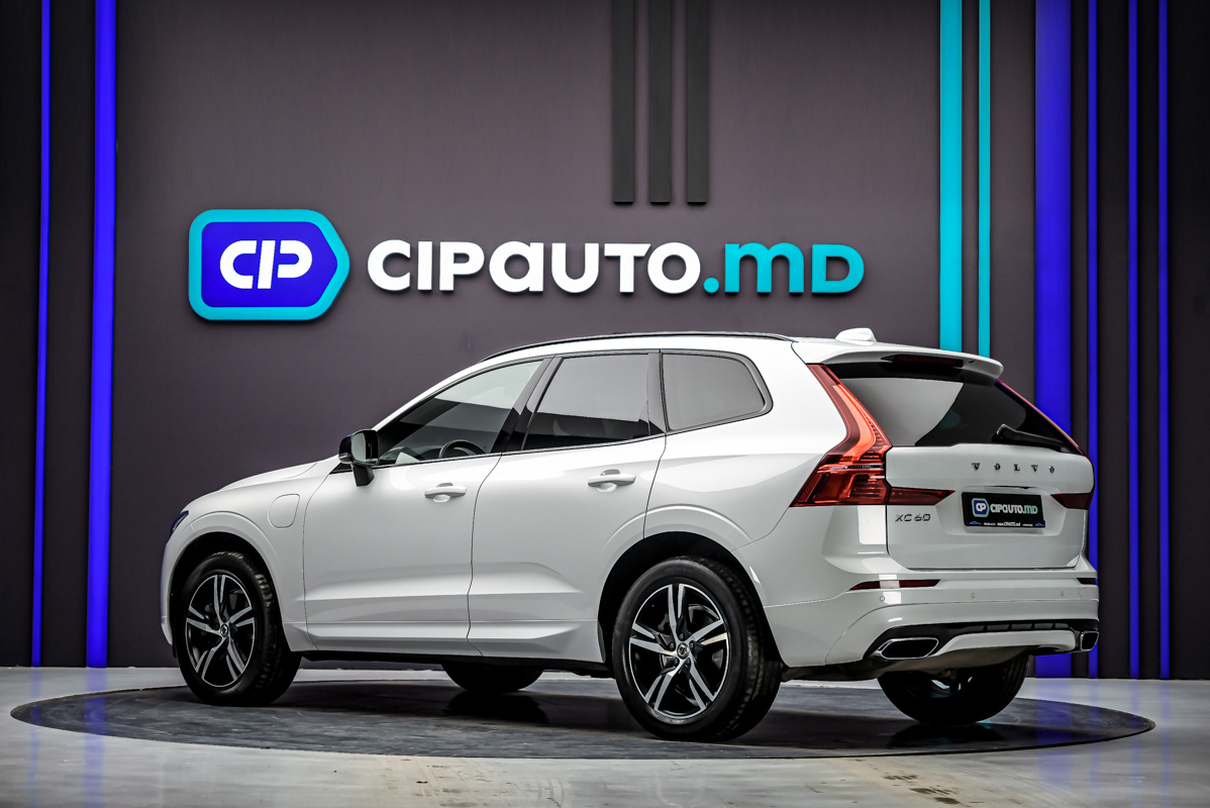 Volvo XC60 2019 2/14