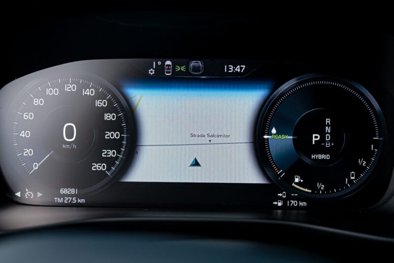 Volvo XC40 2021 8/11