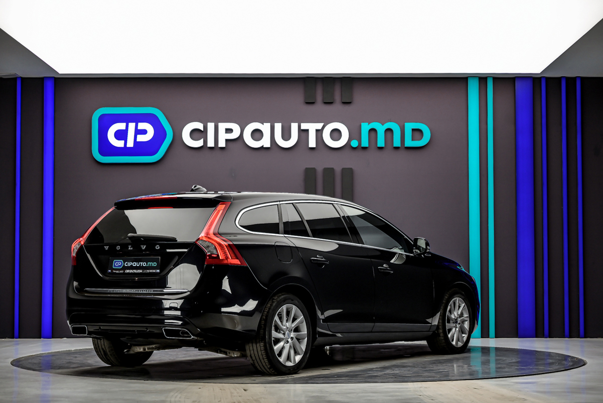 Volvo V60 D6 Twin Engine AWD2014 3/13