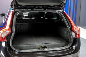 Volvo V60 D6 Twin Engine AWD2014 8/13