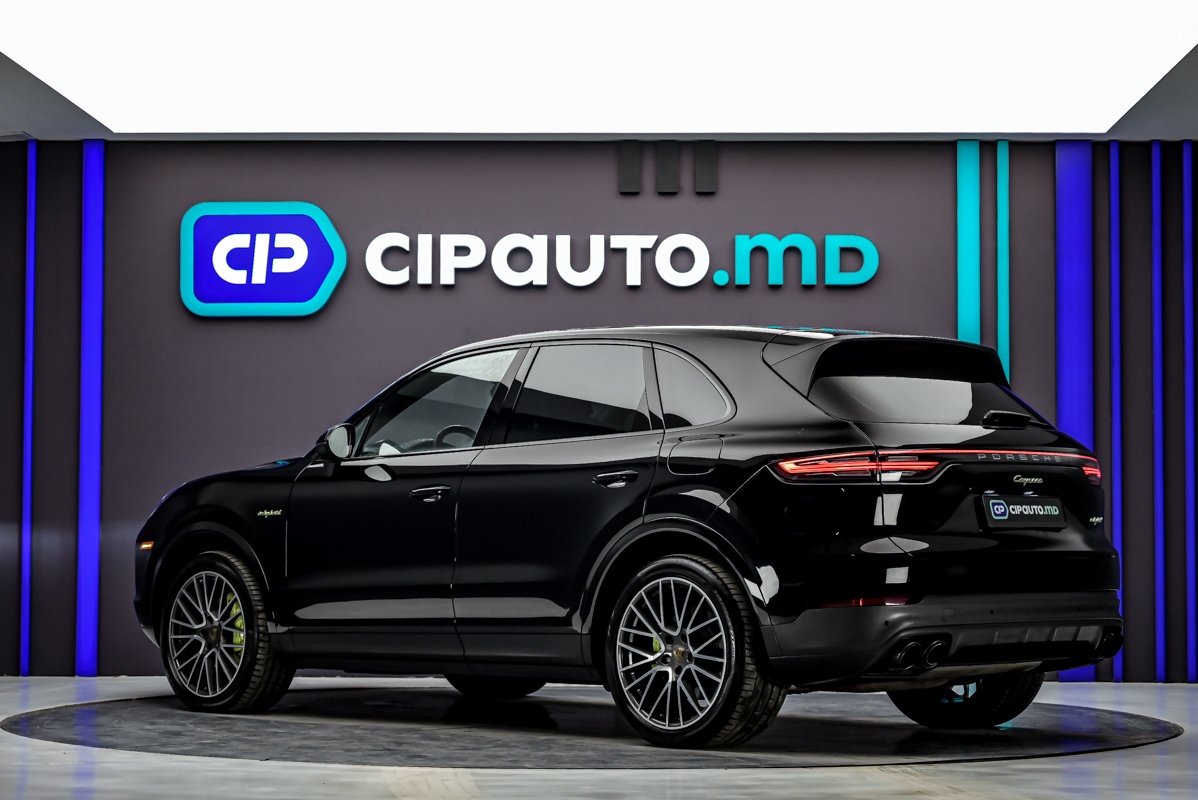 Porsche Cayenne 2019 2/16
