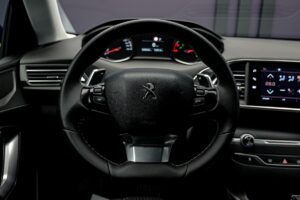 Peugeot 308 2018 9/15