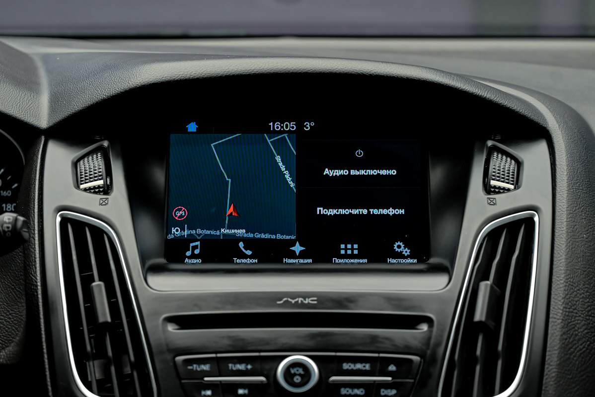 Ford Focus 2017 10/13