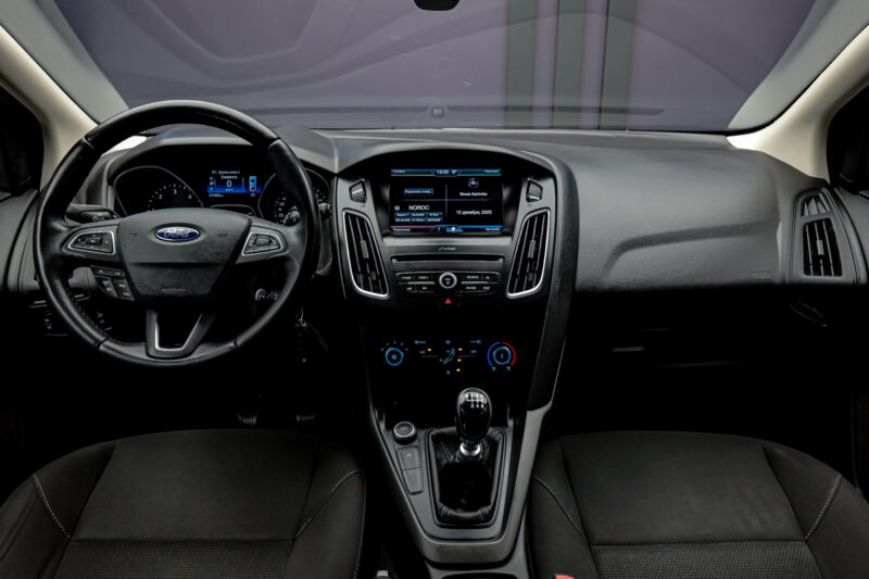 Ford Focus 2016 5/13