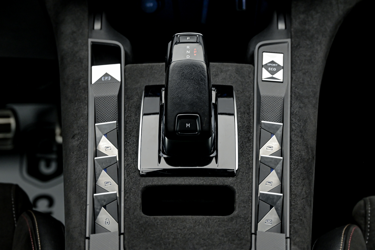 DS_Automobiles DS 7 Crossback 2020 11/14