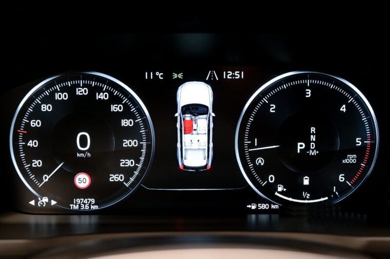 Volvo XC90 2020 8/16