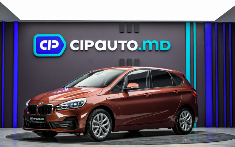 BMW 2 Series Active Tourer 2021 - 51 000 km - Plug-in Hybrid - Automată