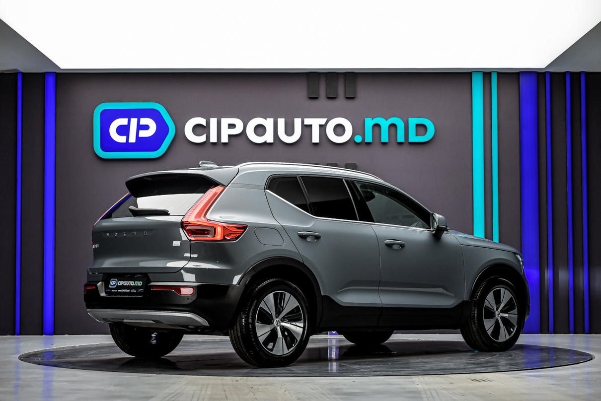 Volvo XC40 2021 3/11