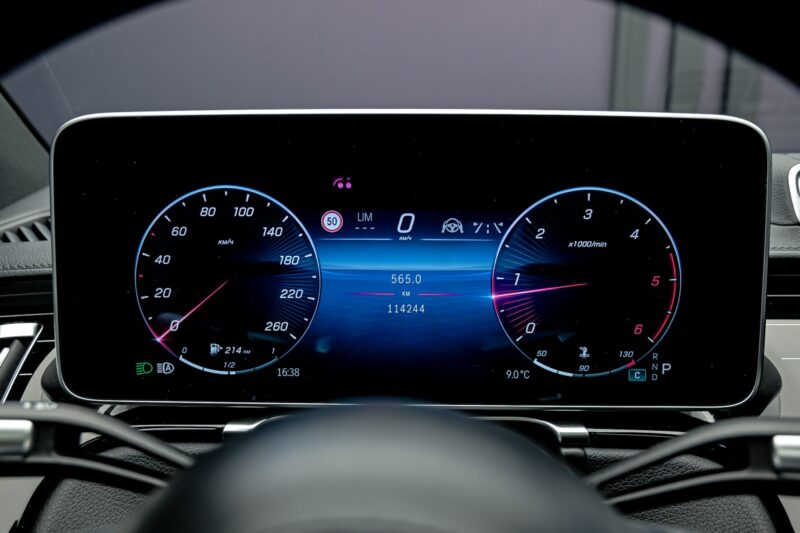 Mercedes-Benz S Class 2022 8/15