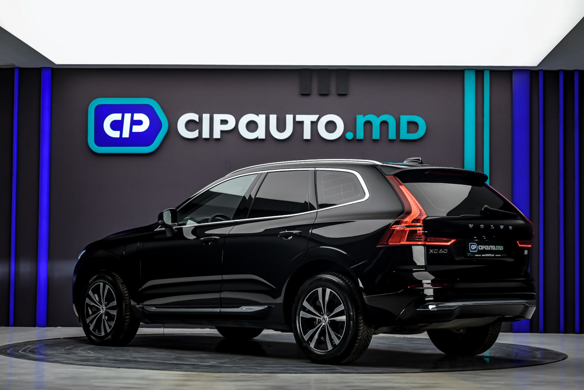 Volvo XC60 2021 2/14