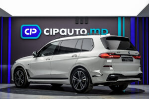 BMW X7 40d2021 2/17