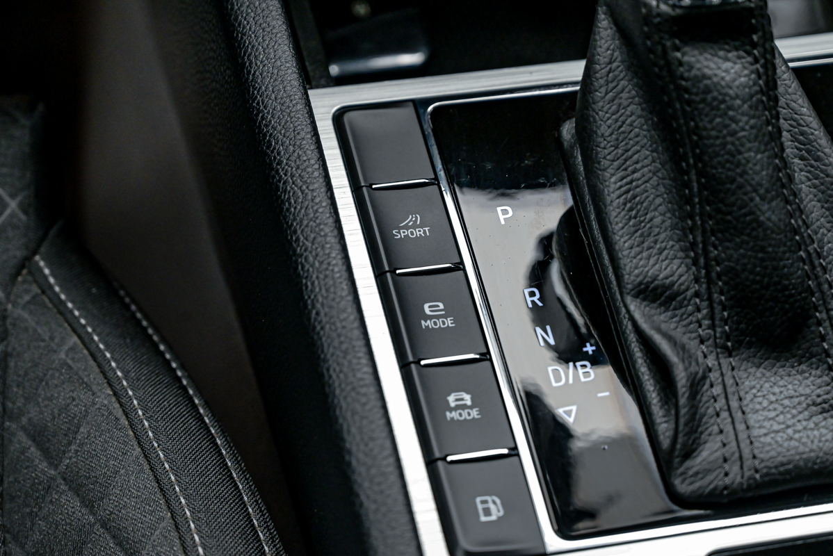 Skoda Superb iV2021 12/16