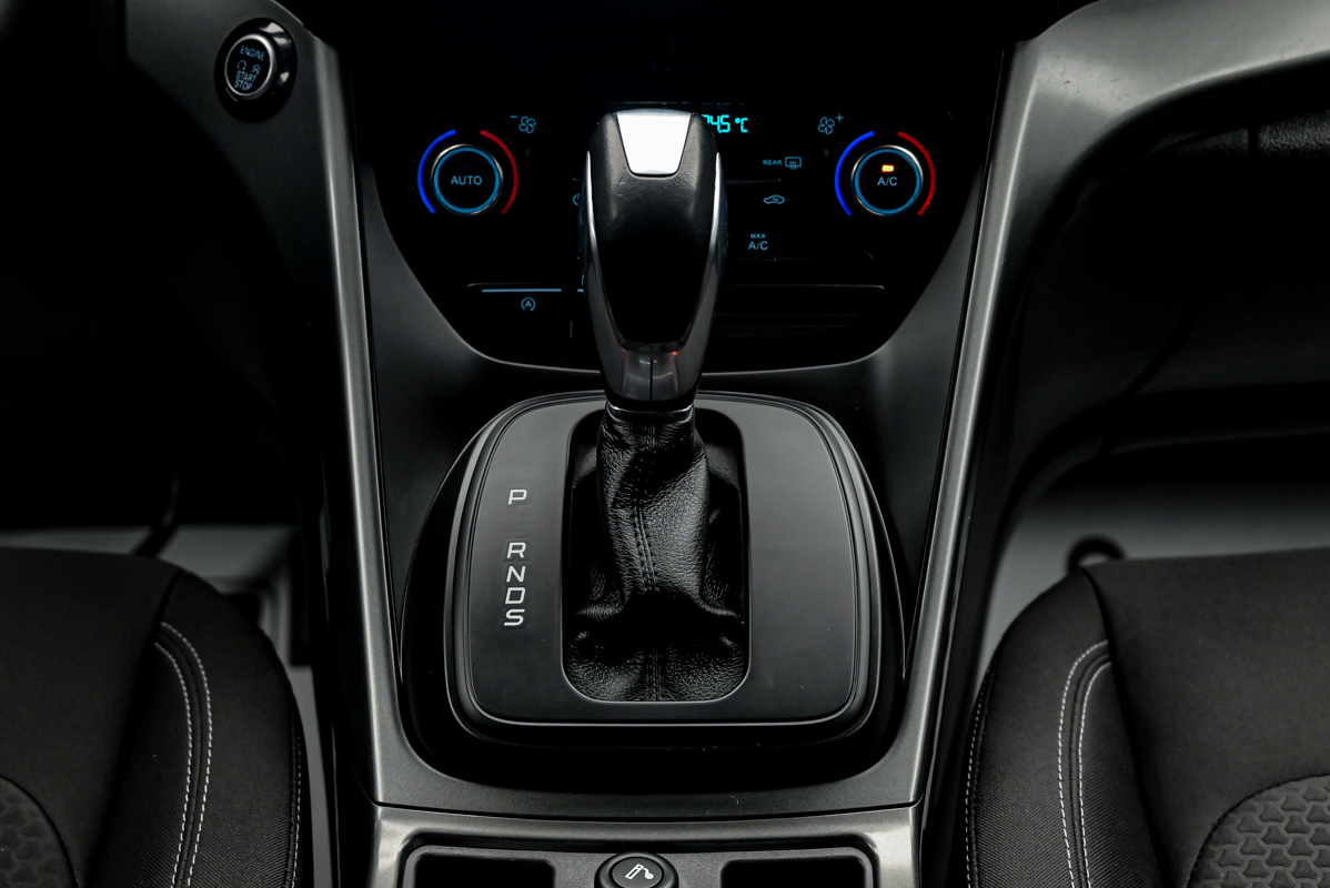 Ford Kuga 2017 12/14