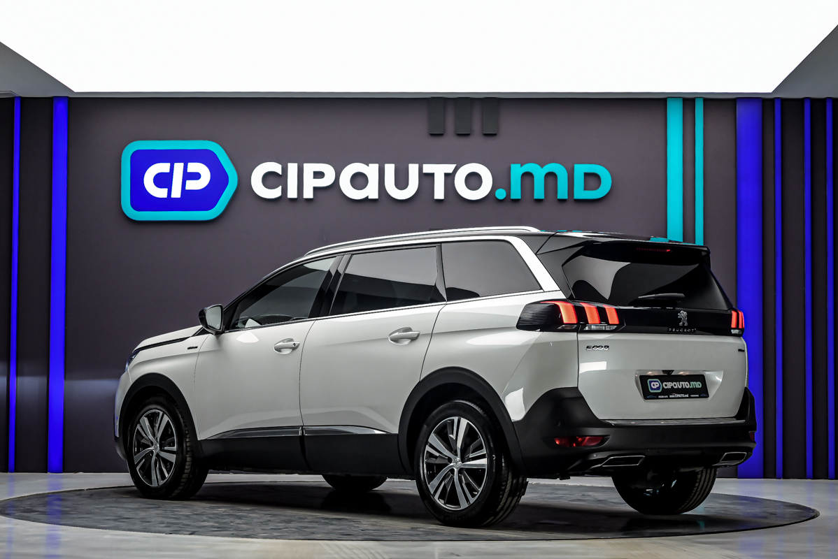 Peugeot 5008 2019 2/16