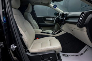 Volvo XC40 2021 6/15