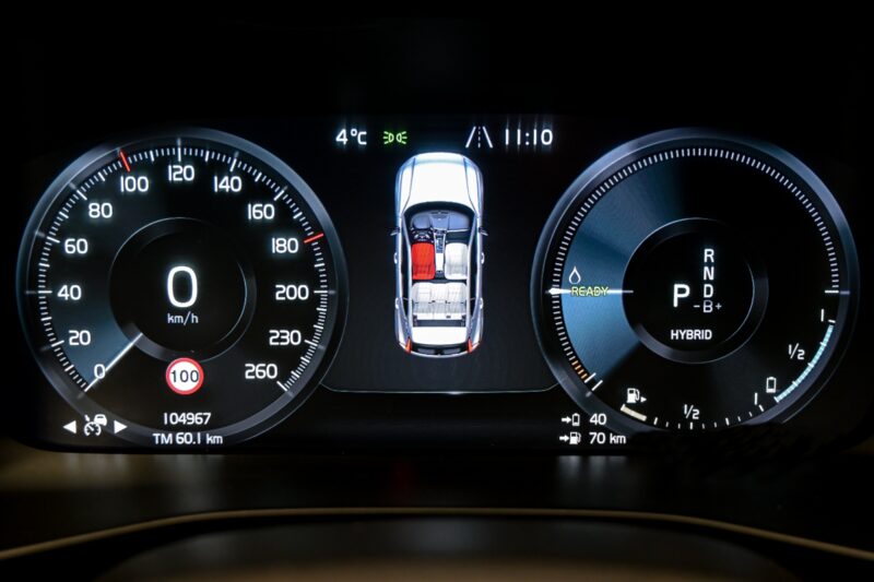 Volvo XC40 2021 8/15