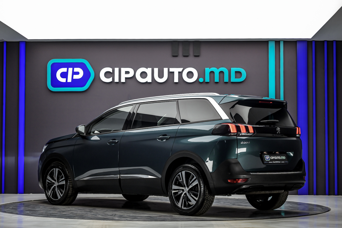 Peugeot 5008 2018 2/16