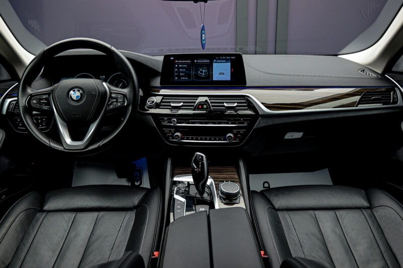 BMW 5 Series 530e2018 5/17