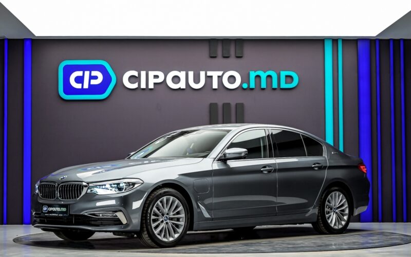 BMW 5 Series 2018 - 52 000 km - Plug-in Hybrid - Automată