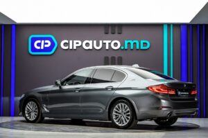 BMW 5 Series 530e2018 2/17