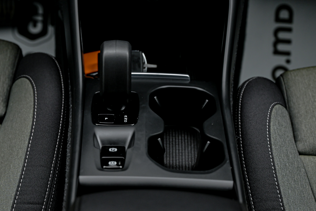 Volvo XC40 2022 11/17