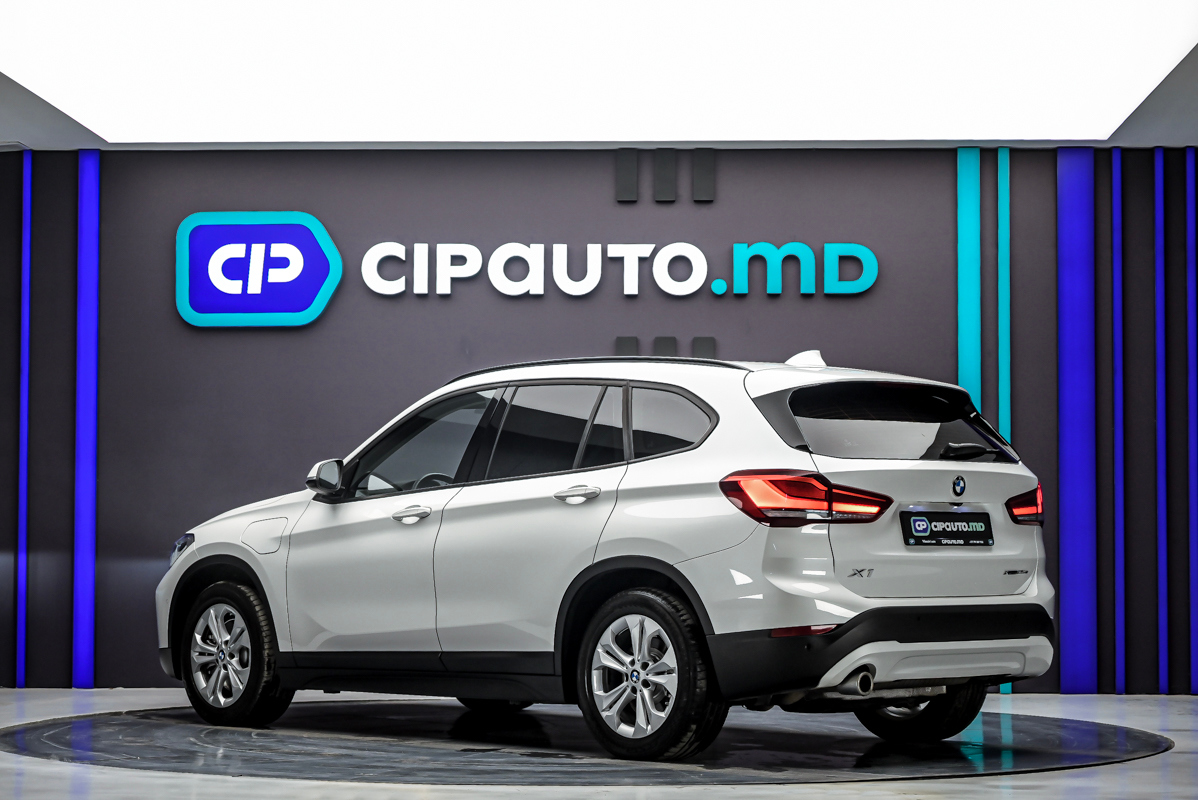 BMW X1 25e2021 2/15