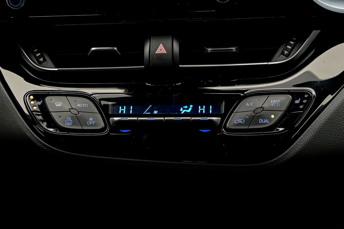 Toyota C-HR 2020 11/15