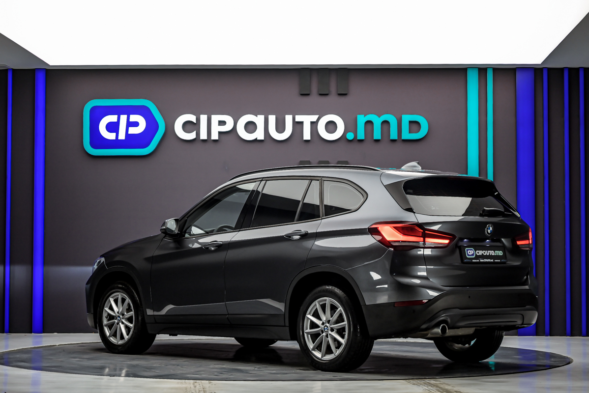 BMW X1 16d2020 2/15