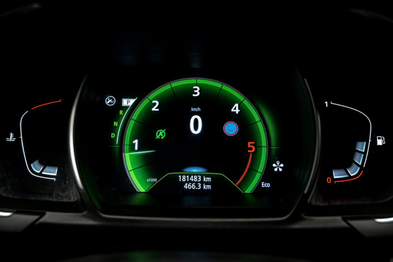 Renault Scenic 2016 8/14