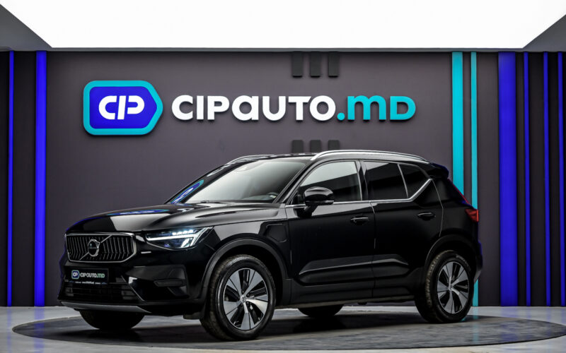 Volvo XC40 2022 - 100 000 km - Plug-in Hybrid - Automată