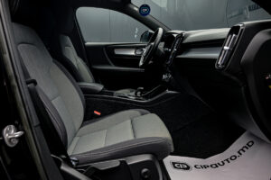 Volvo XC40 2022 6/14