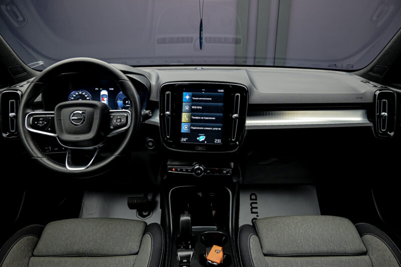 Volvo XC40 2022 5/14