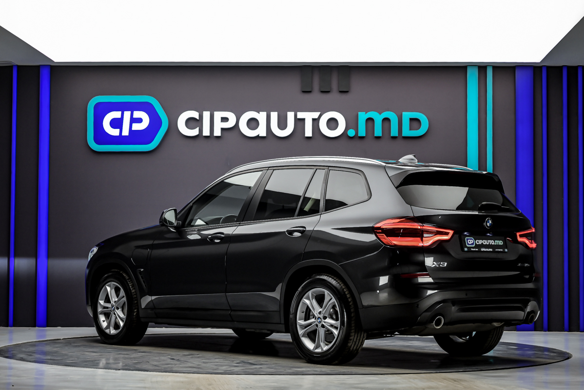 BMW X3 30e2021 2/15