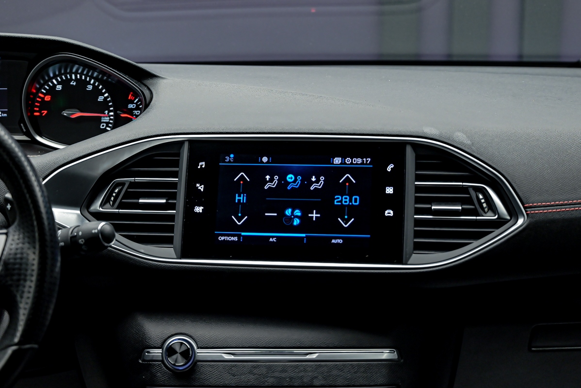 Peugeot 308 2020 10/15