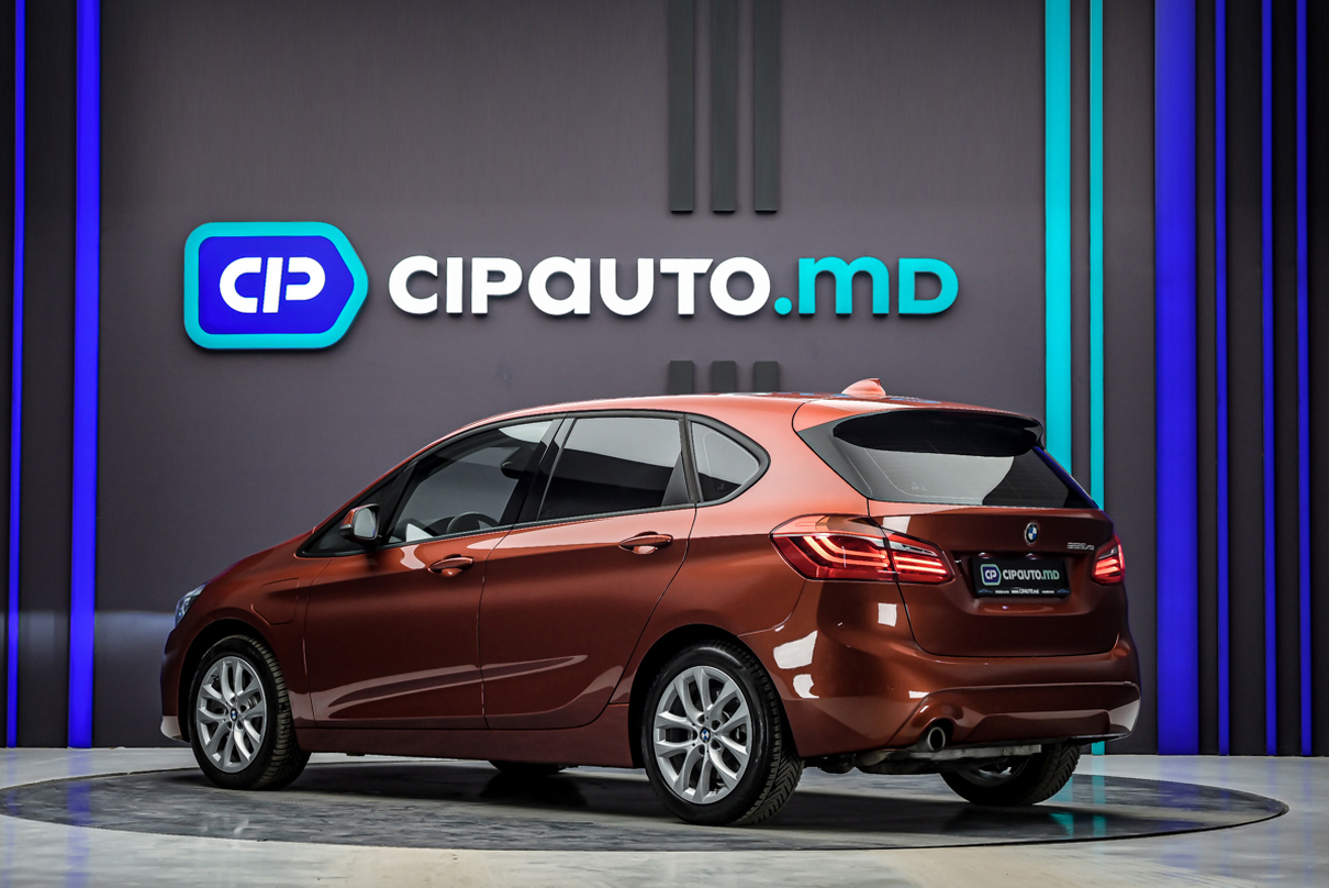 BMW 2 Series Active Tourer 2021 2/14
