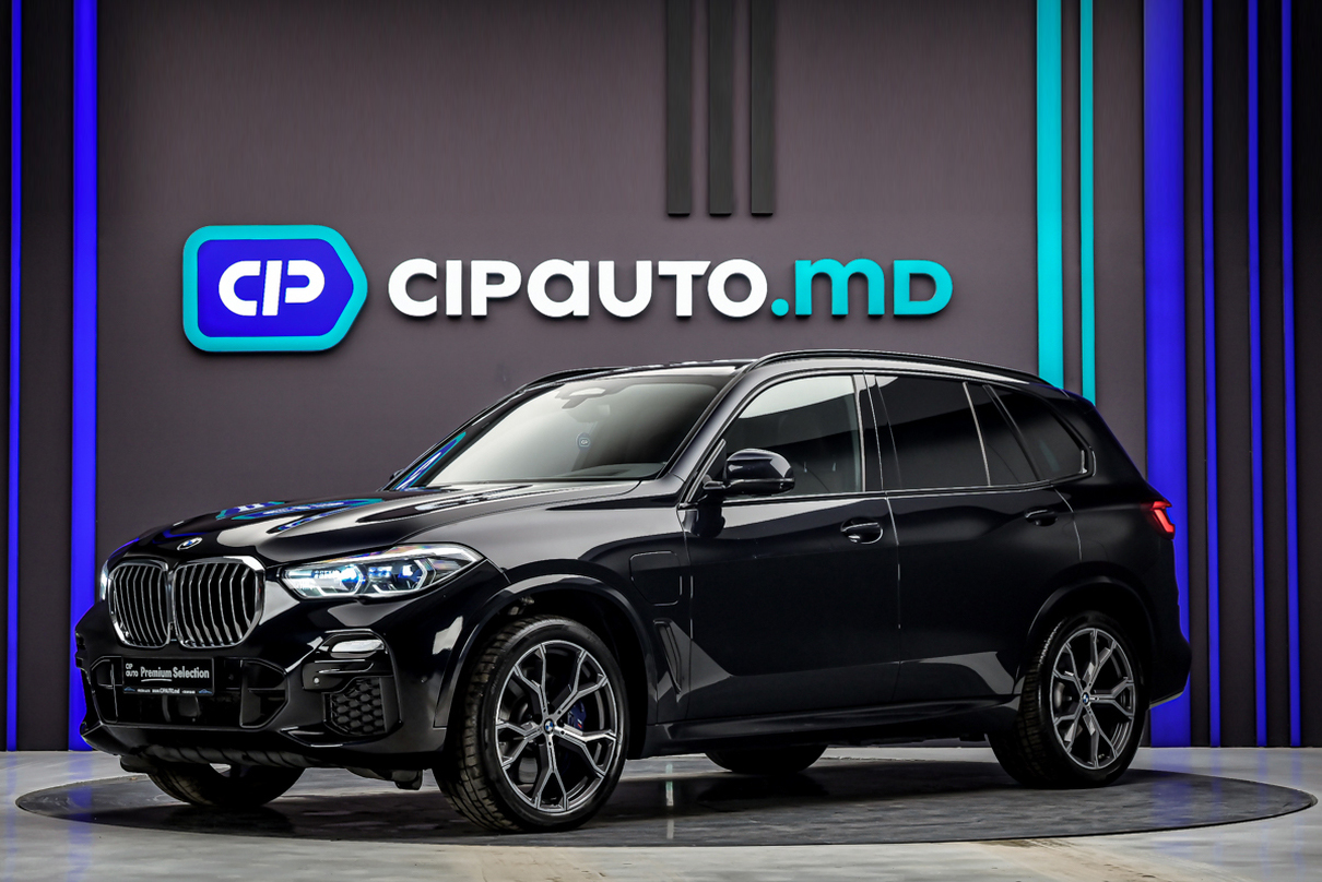 BMW X5 2019 - 163 000 км - Плаг-ин гибрид - Automată