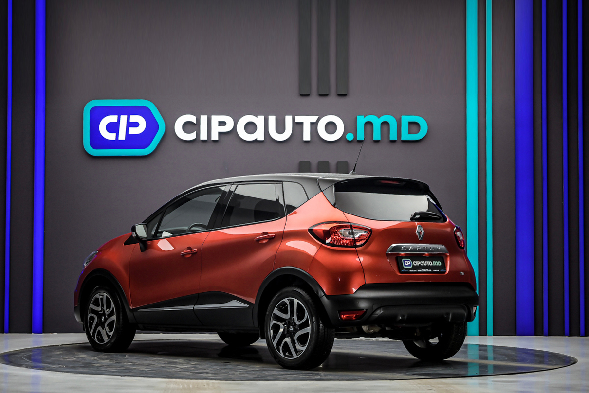 Renault Captur 2016 2/13