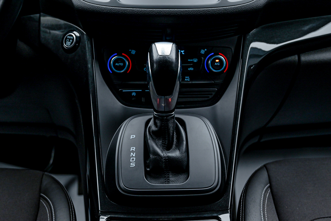 Ford Kuga 2017 12/14