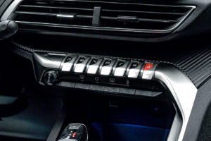 Peugeot 3008 2020 10/14