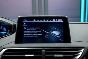 Peugeot 3008 2018 9/16