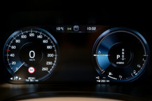 Volvo XC60 2020 8/16