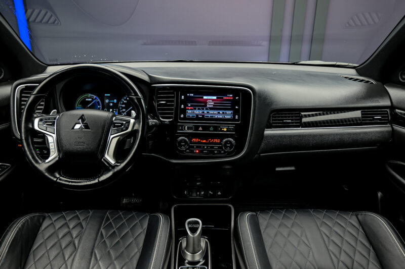 Mitsubishi Outlander 2019 5/15